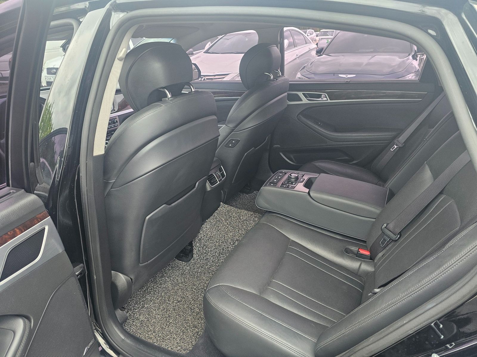 Image 7
