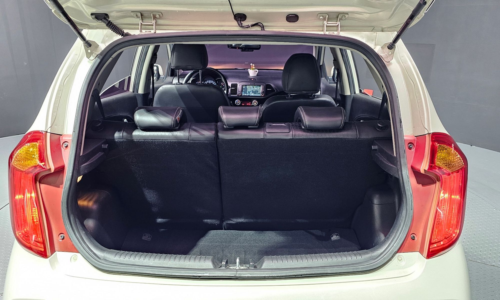 Image 19