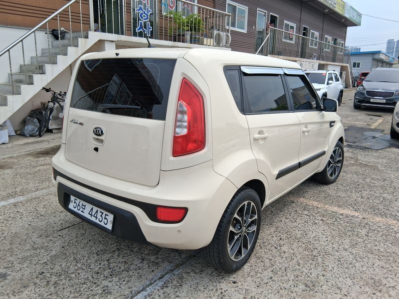 Image 7