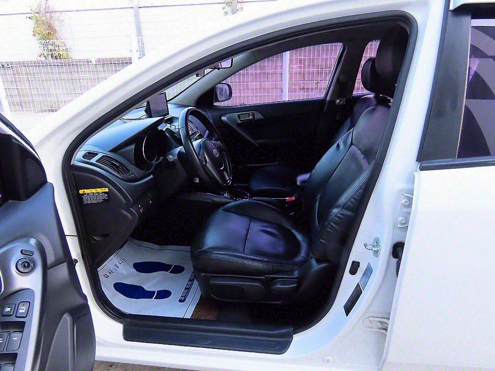 Image 4