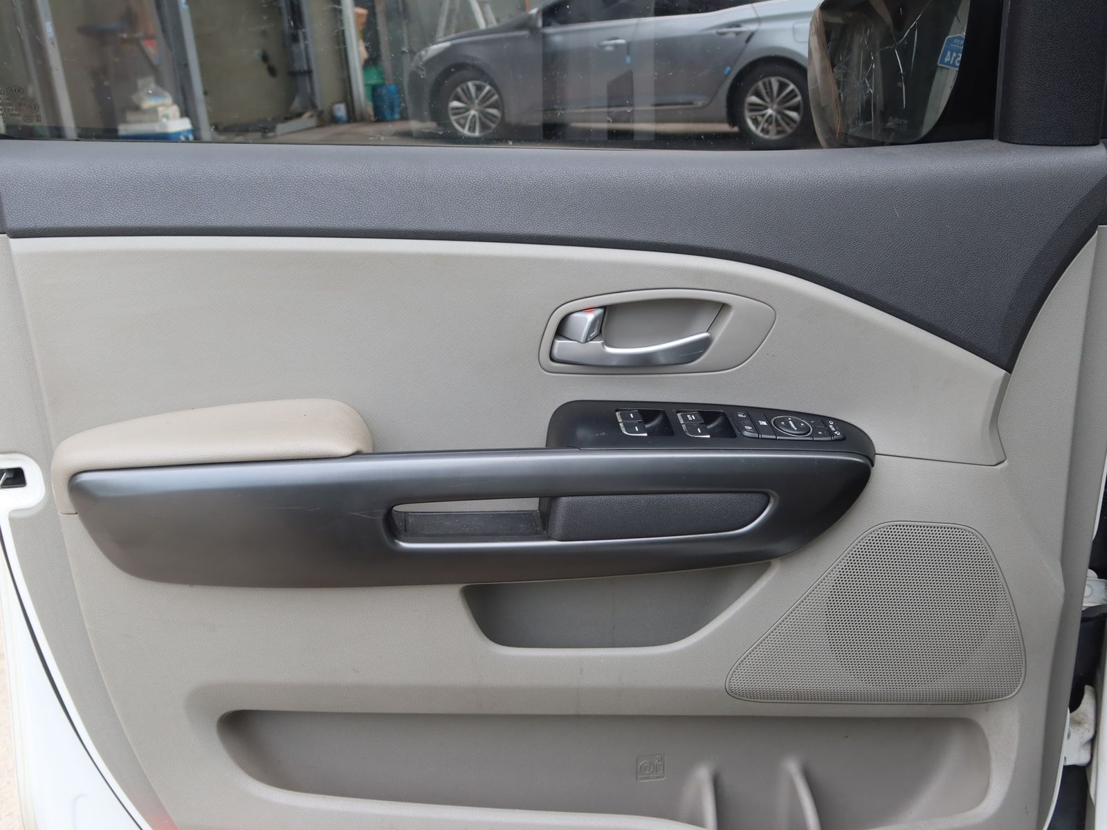 Image 12