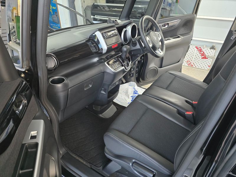 Image 7