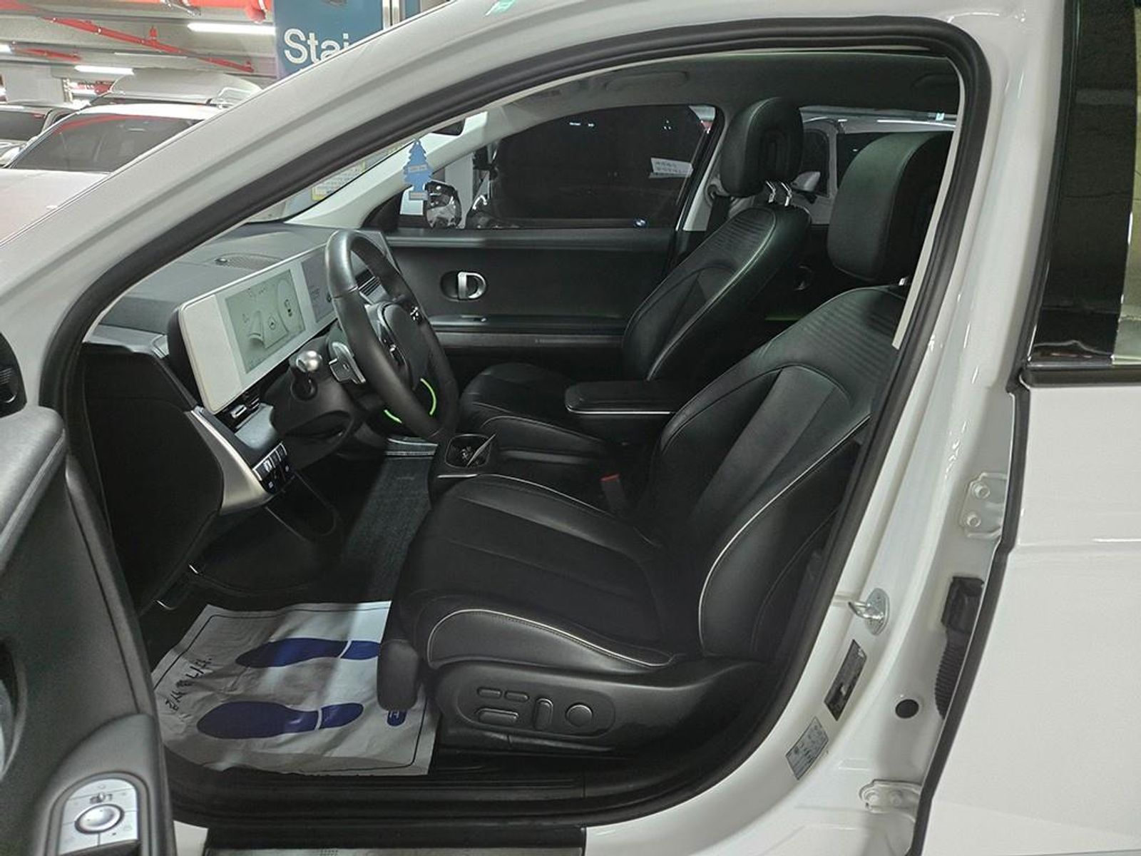 Image 4