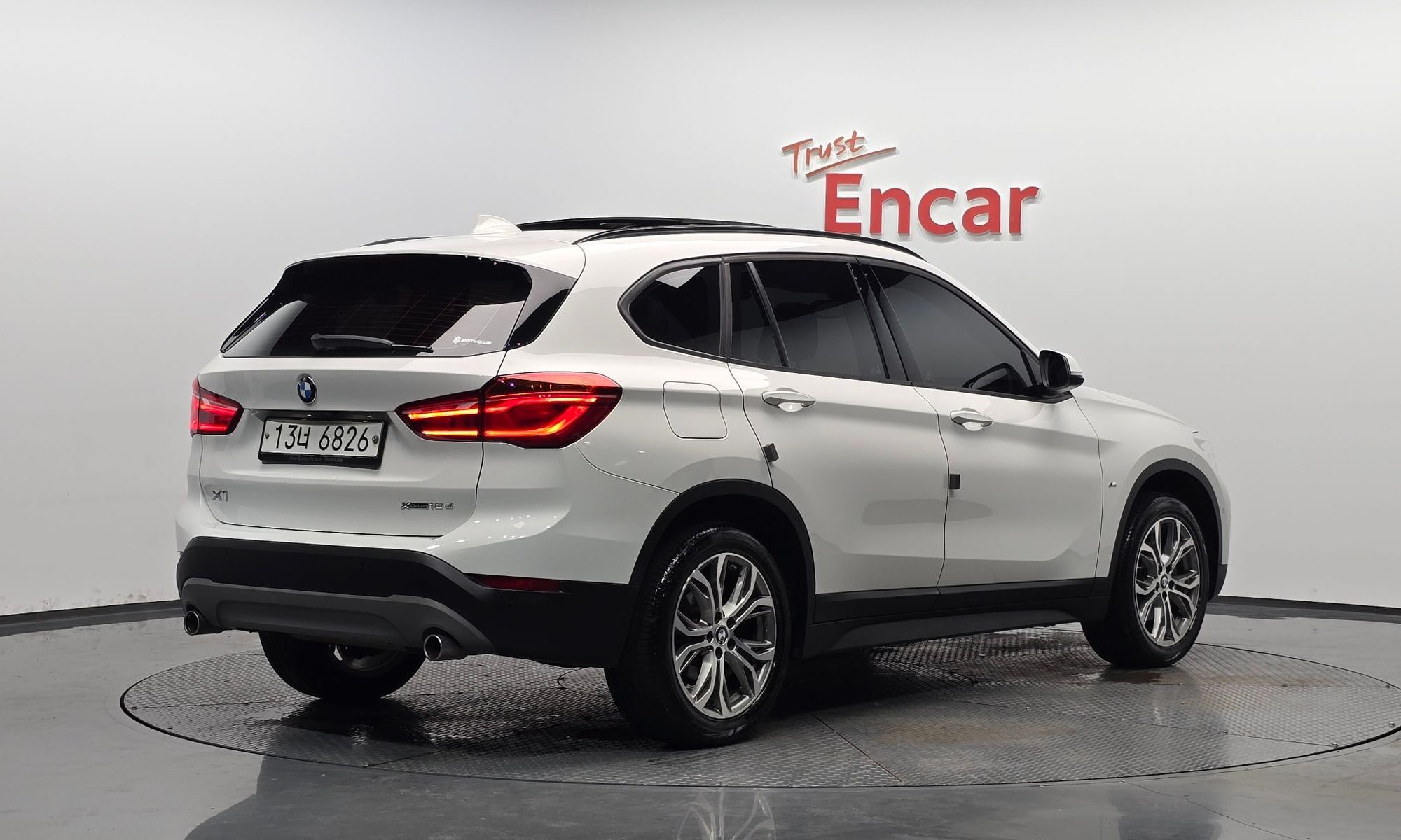 Image 0