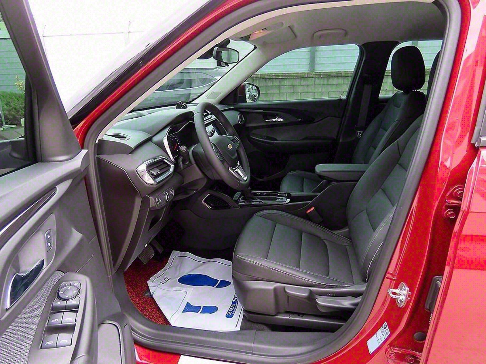 Image 4