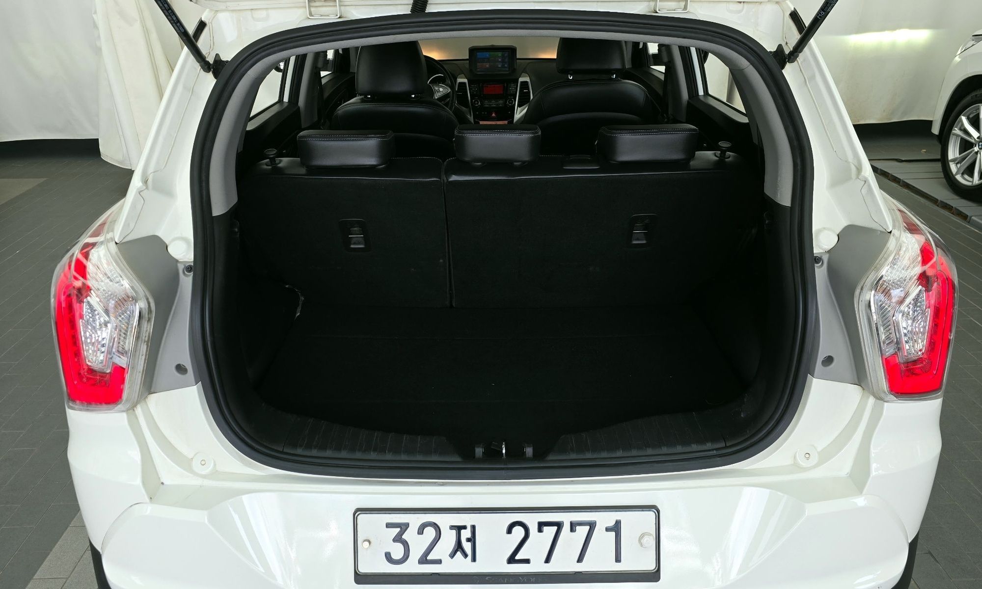 Image 19
