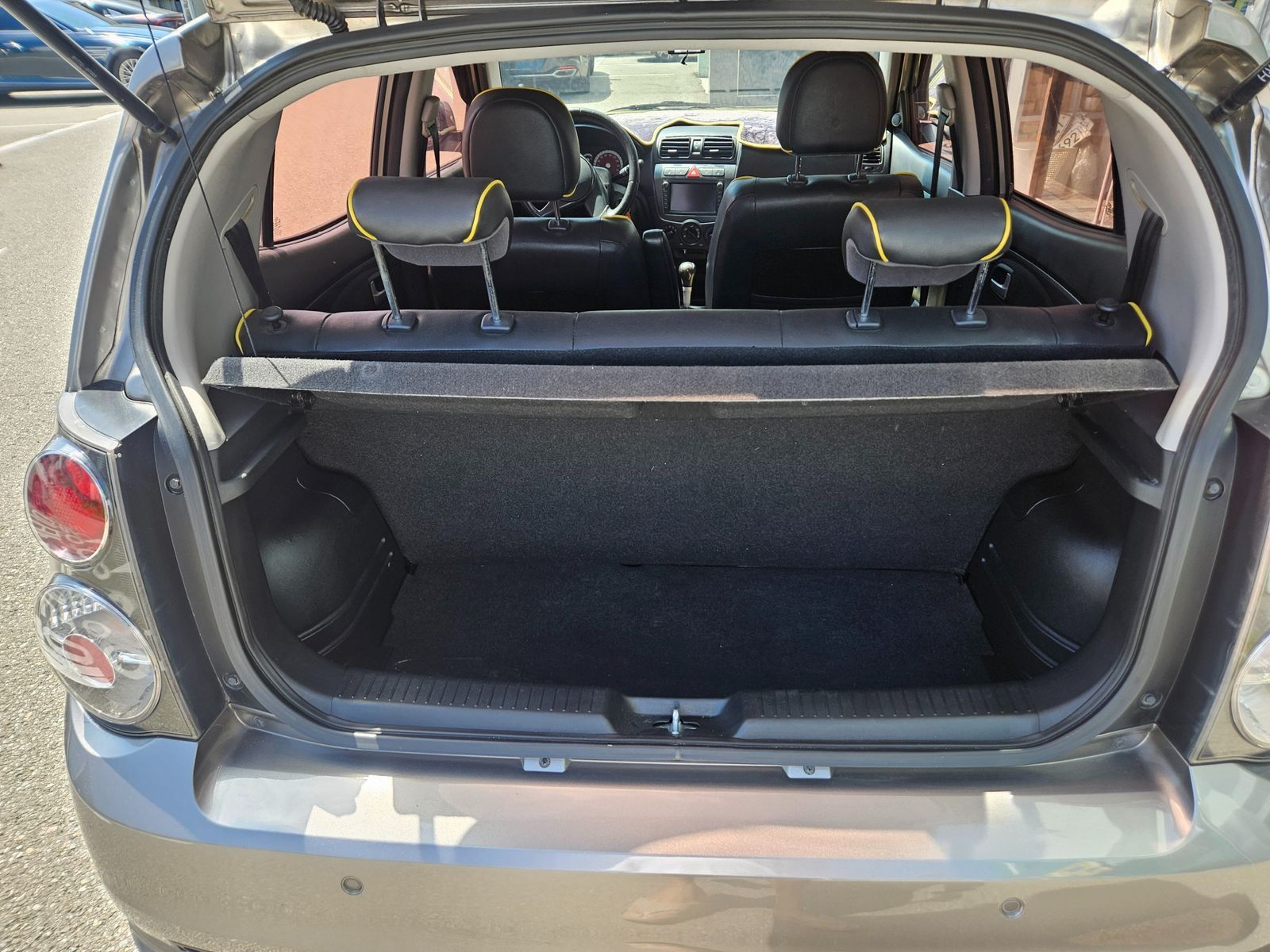 Image 4