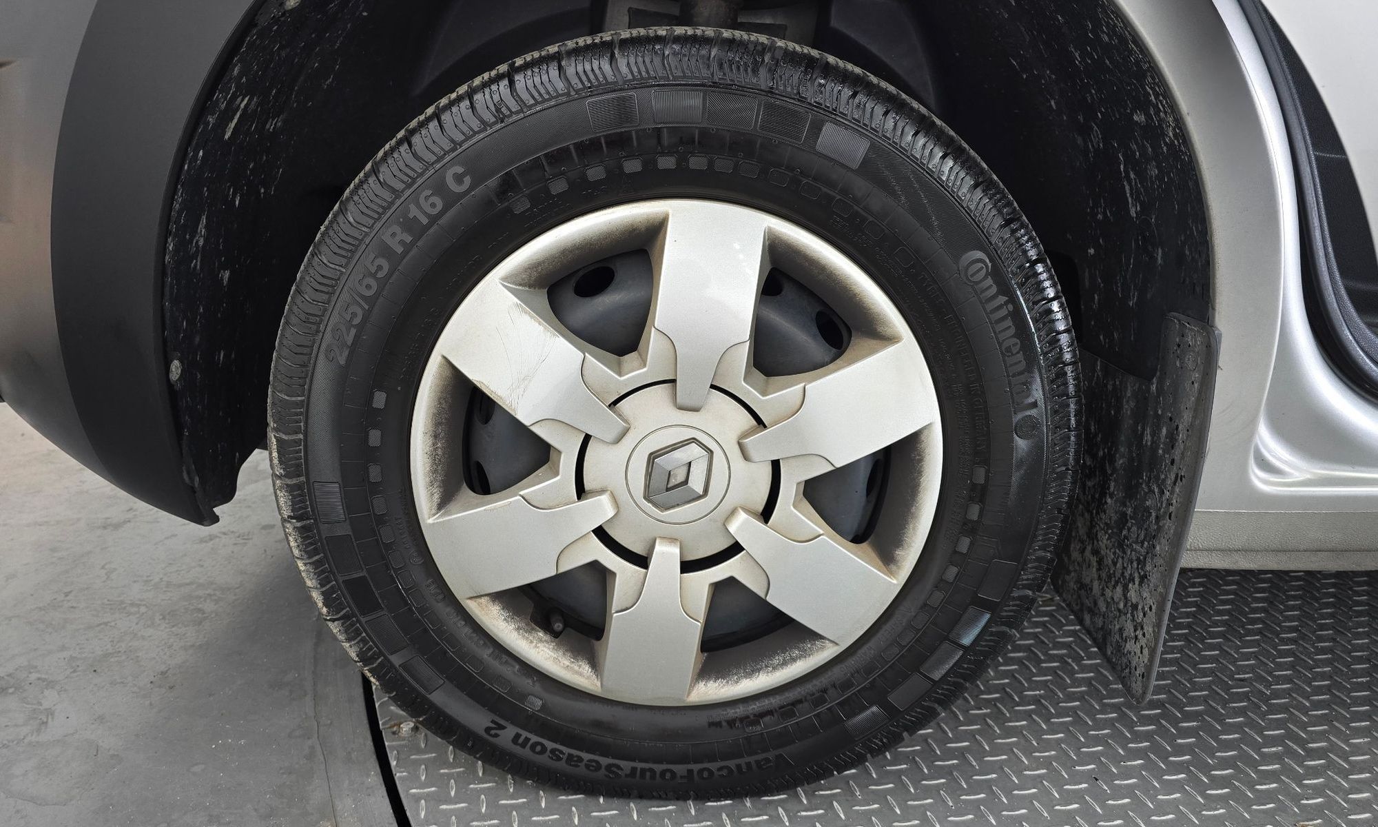 Image 4
