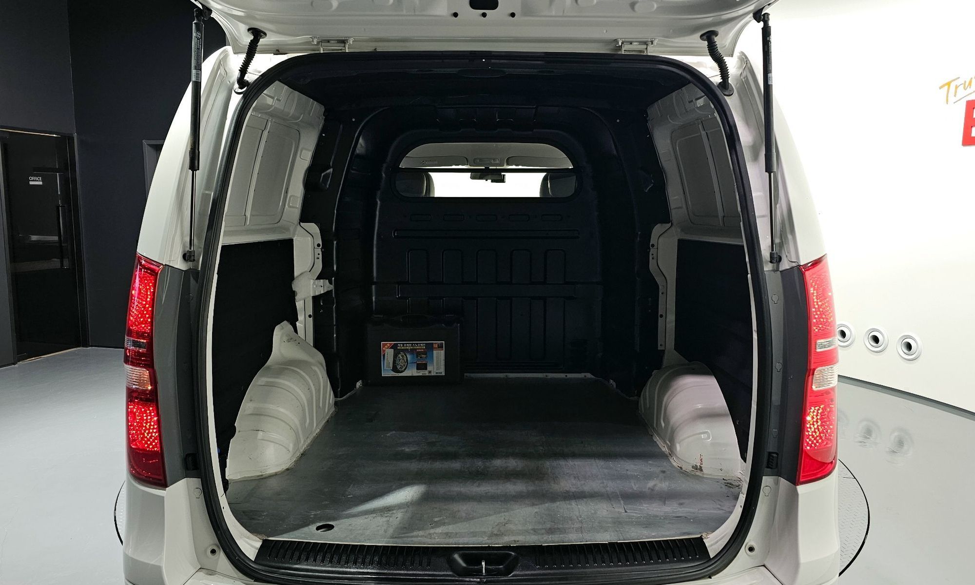 Image 19