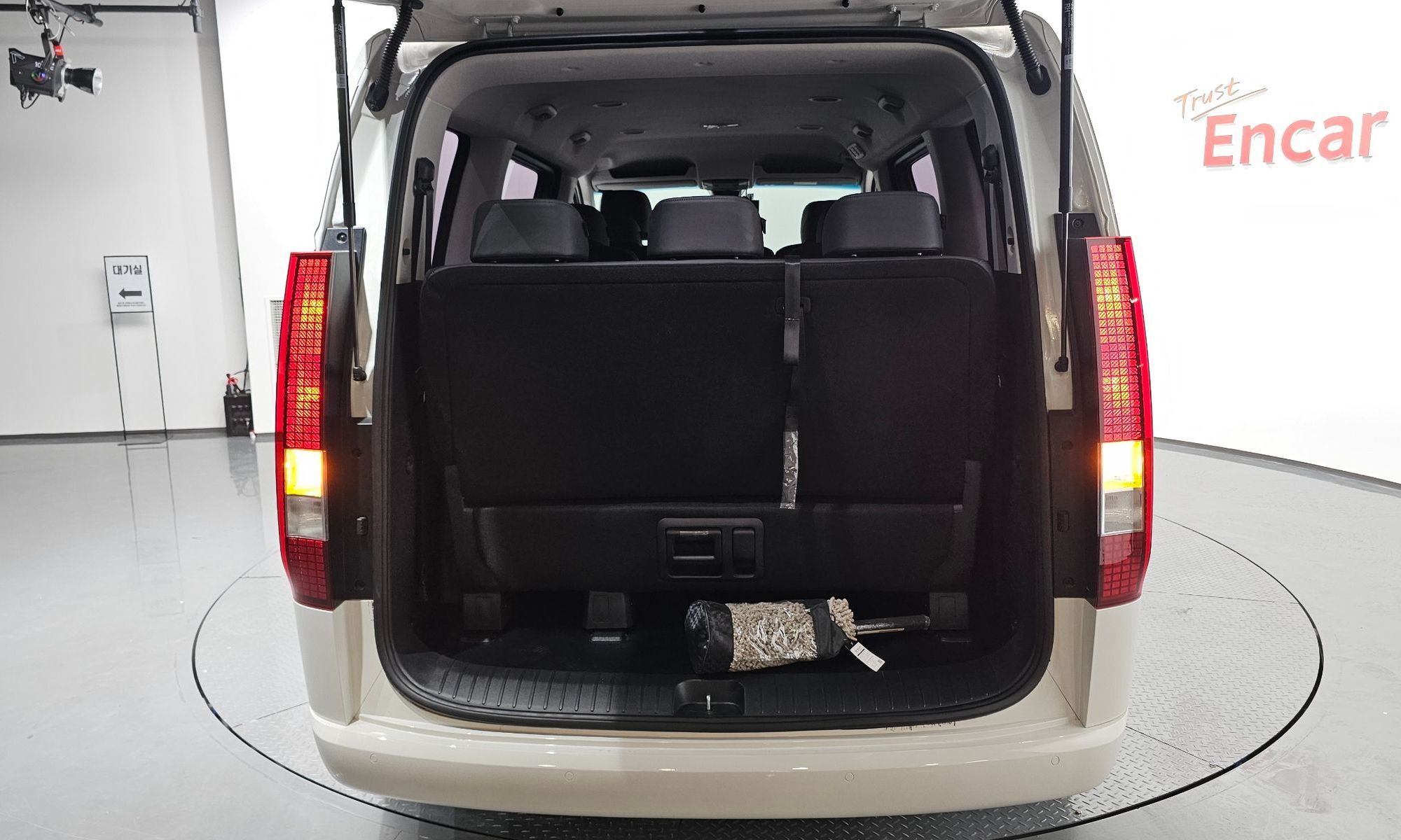 Image 19