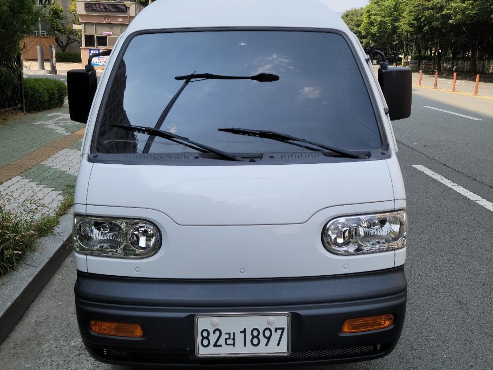 Image 0