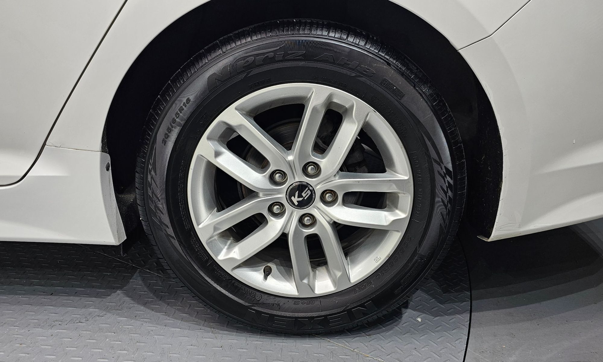 Image 4