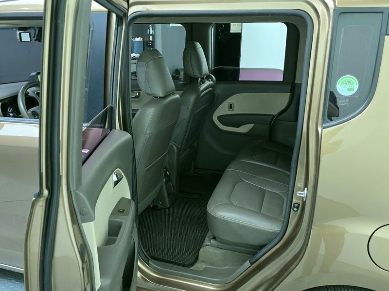 Image 10