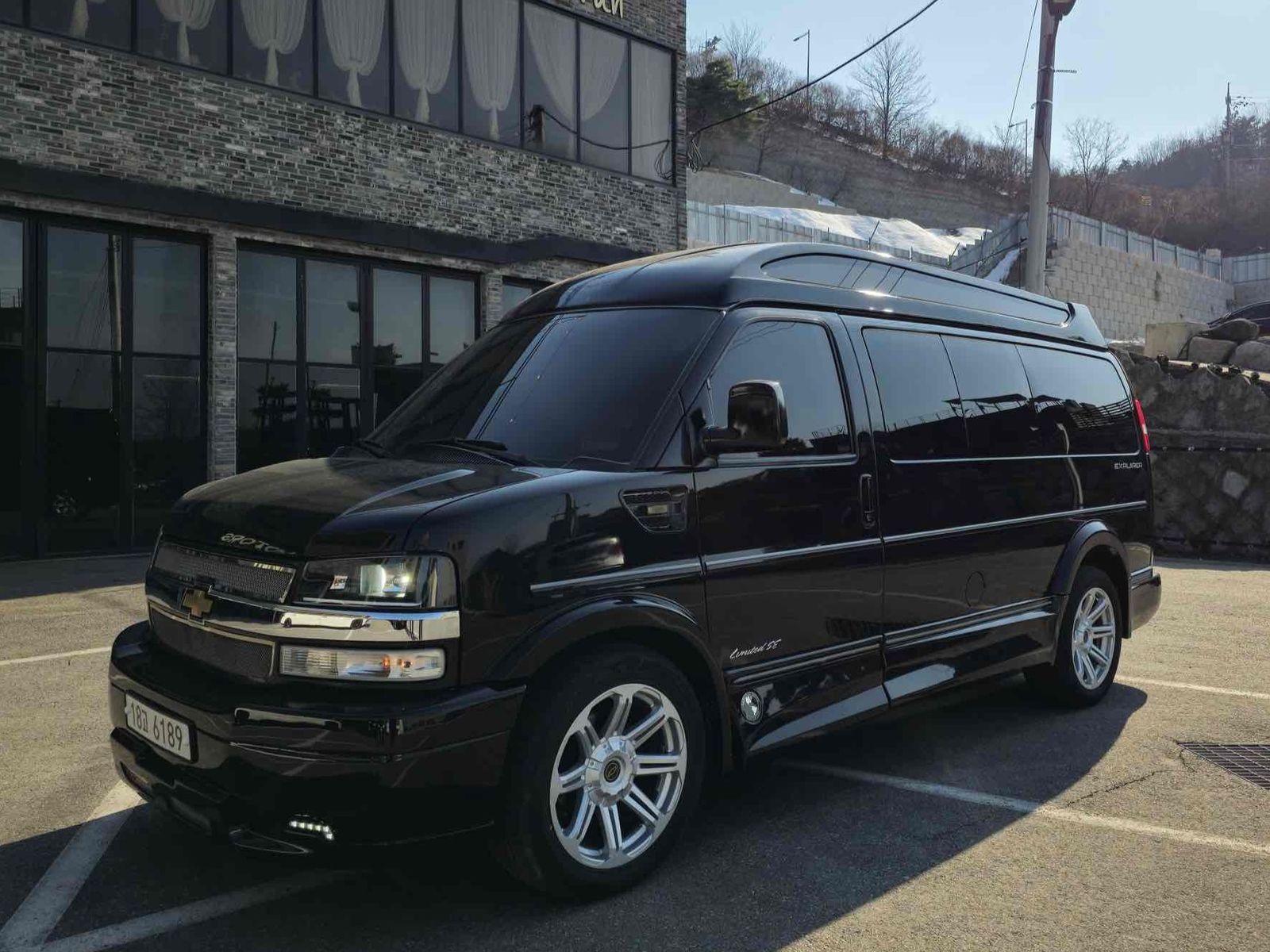Image 0