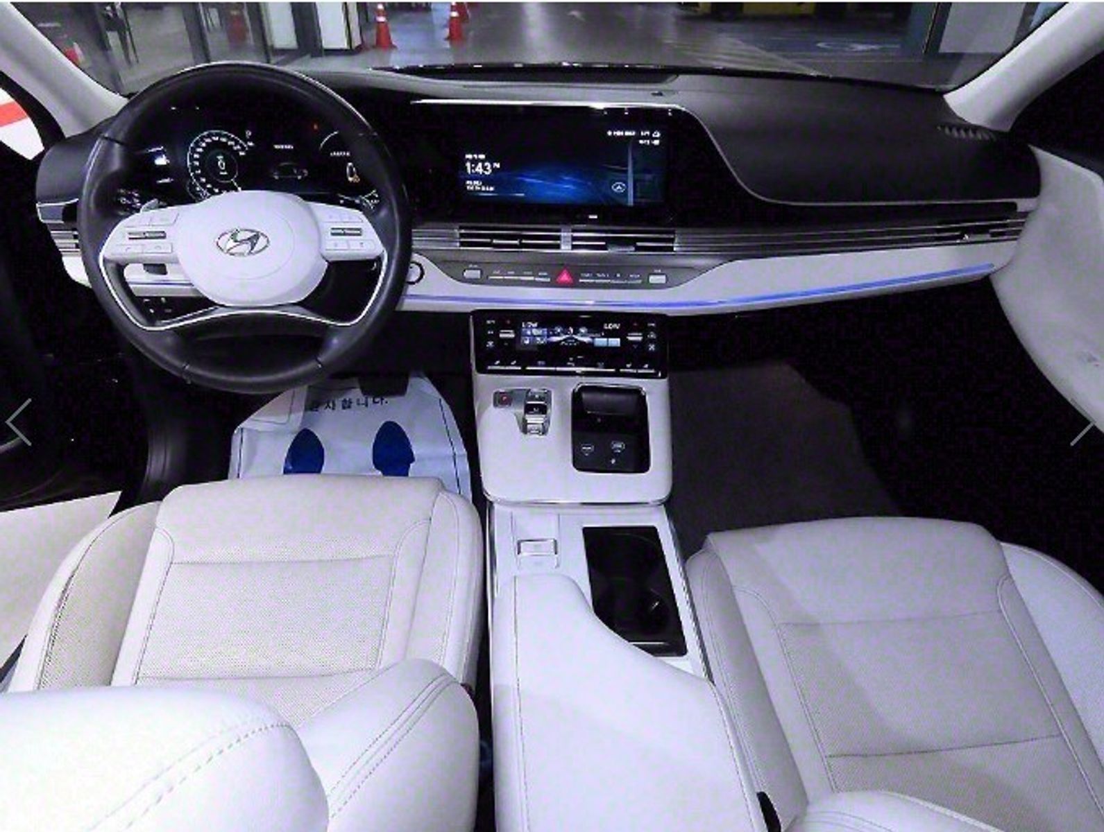 Image 0