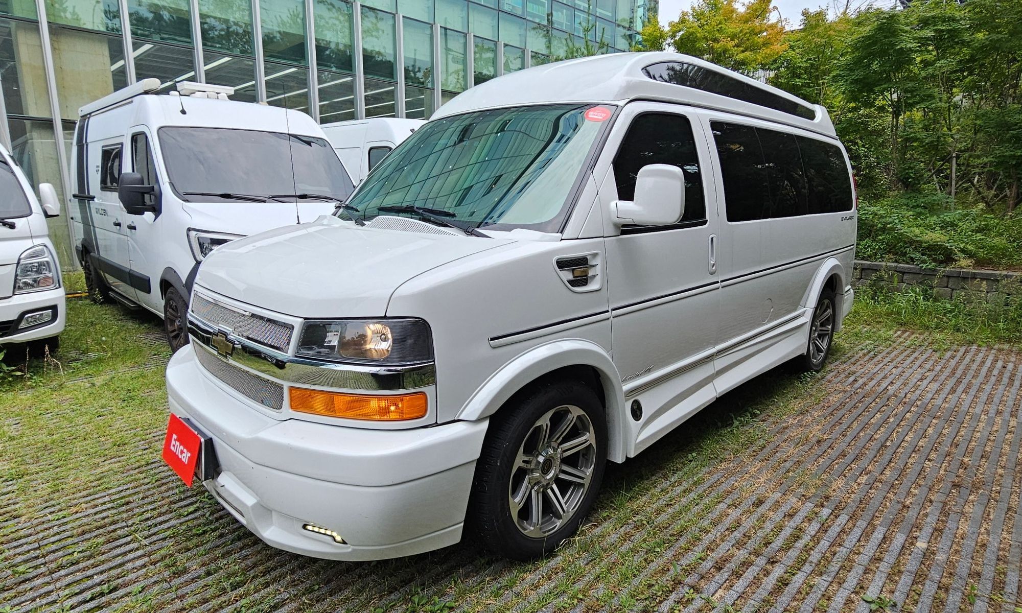 Image 0