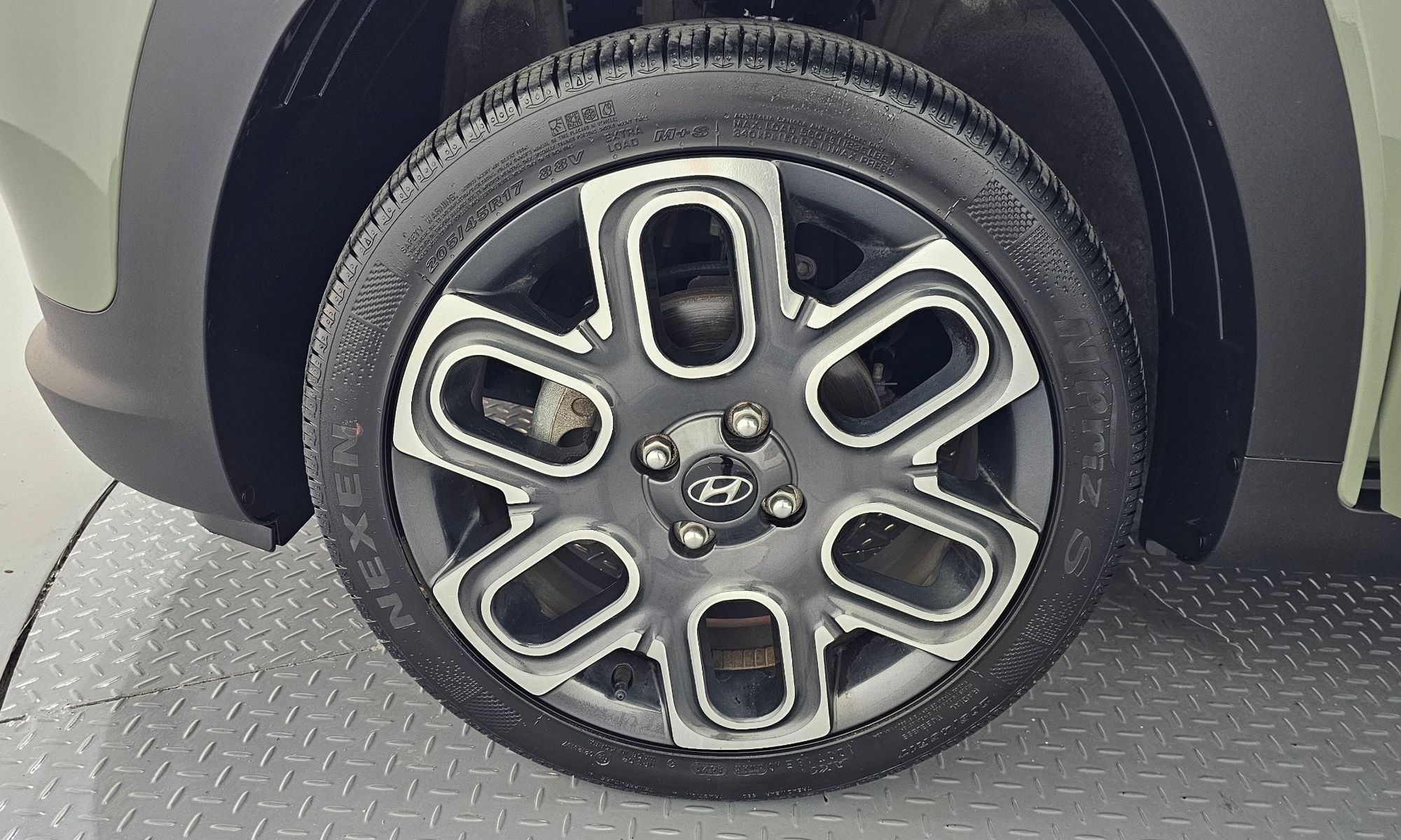 Image 4