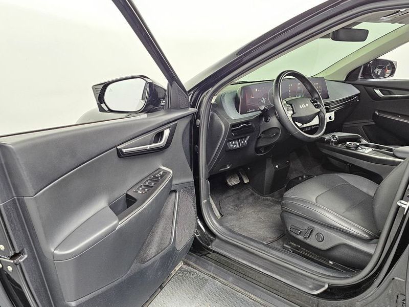 Image 9