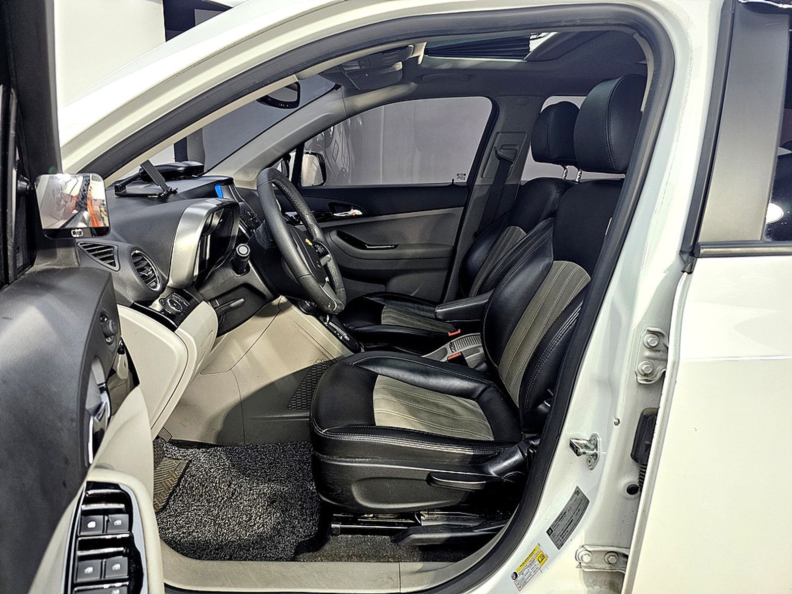 Image 4
