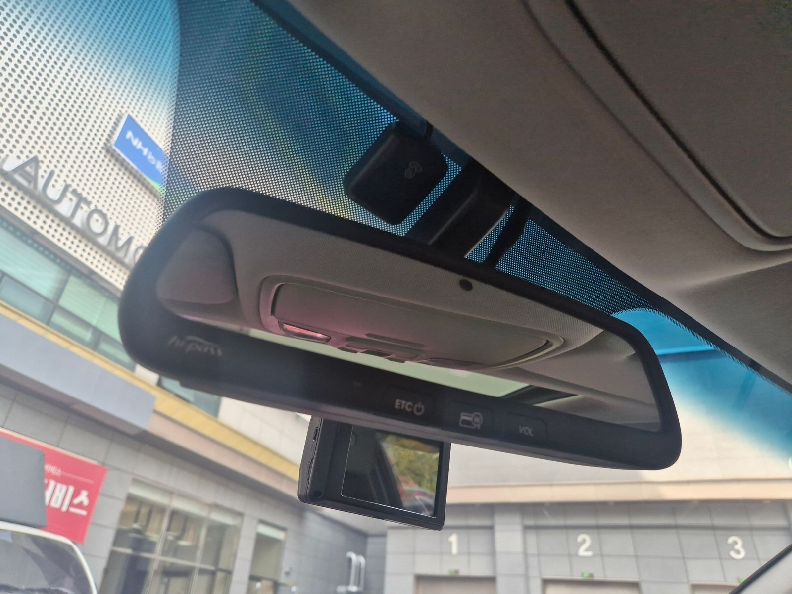 Image 12