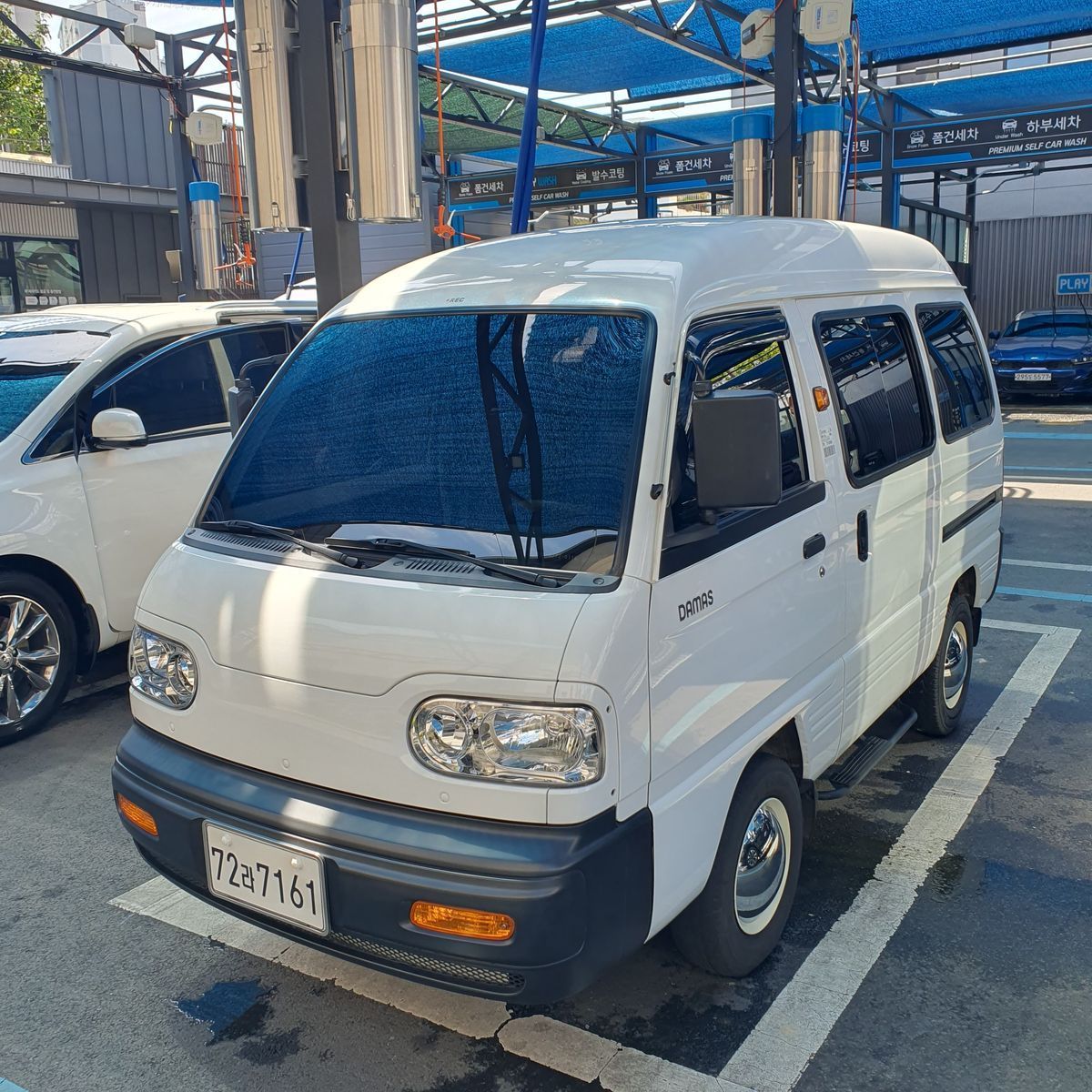 Image 0