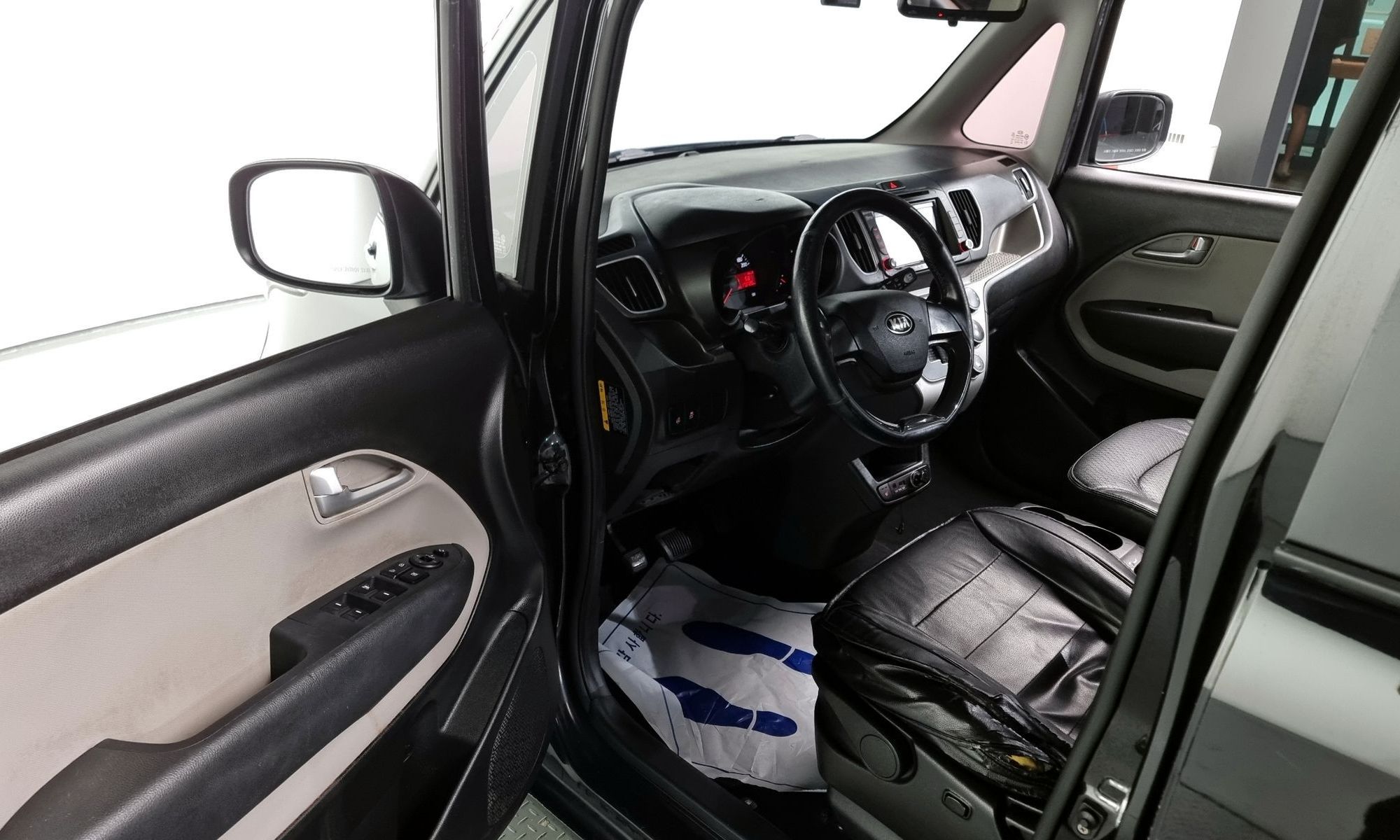 Image 10