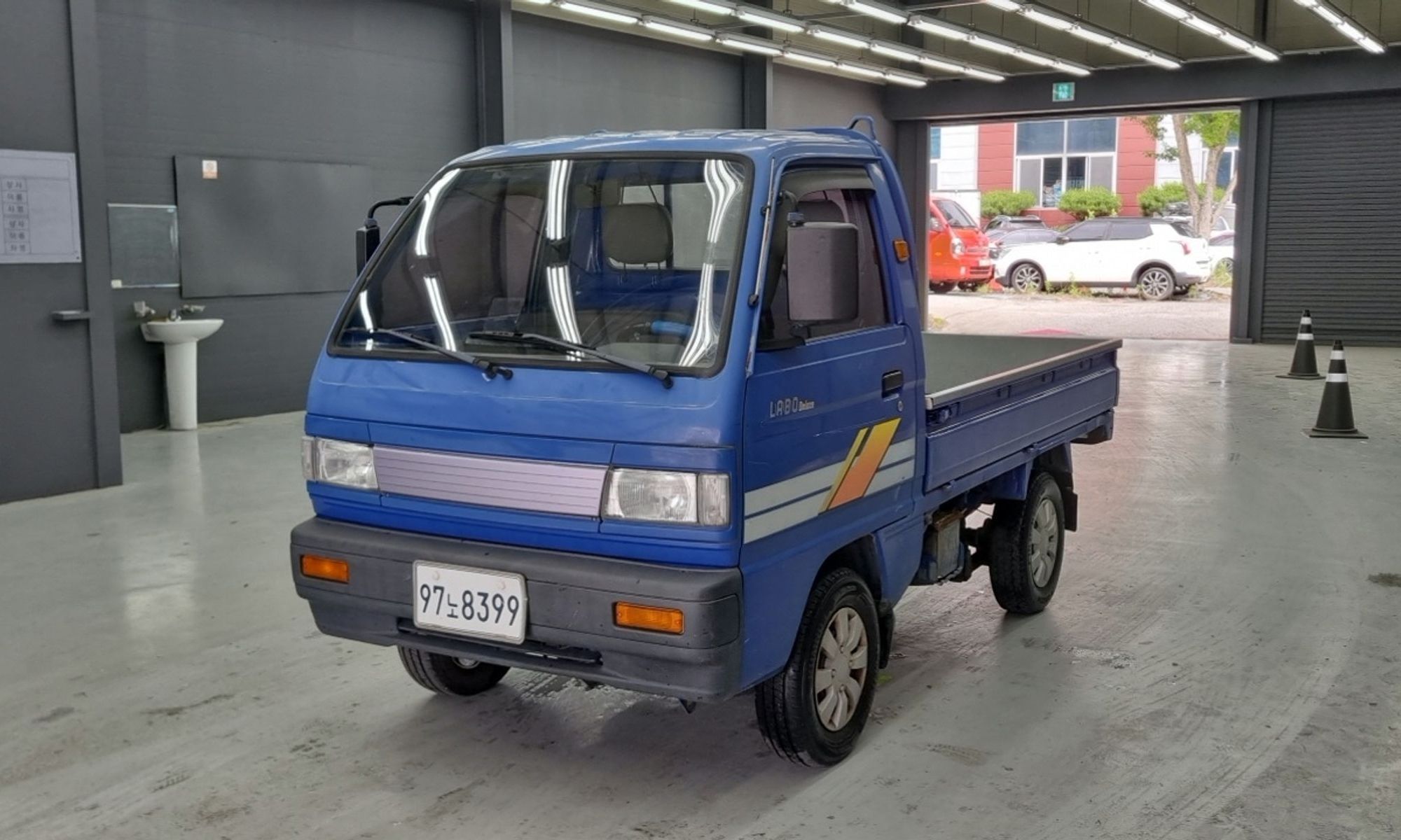Image 0