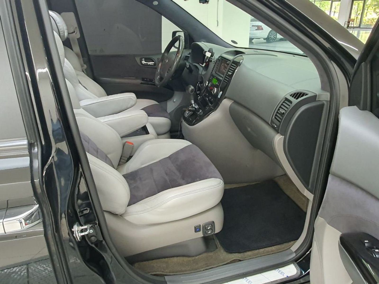 Image 7