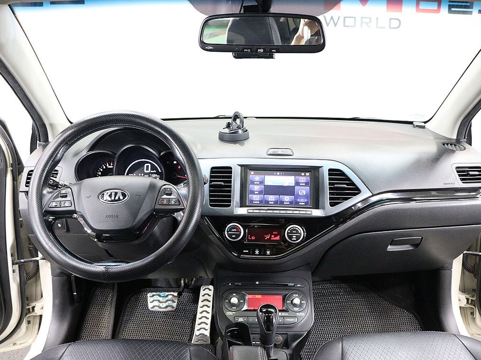 Image 4