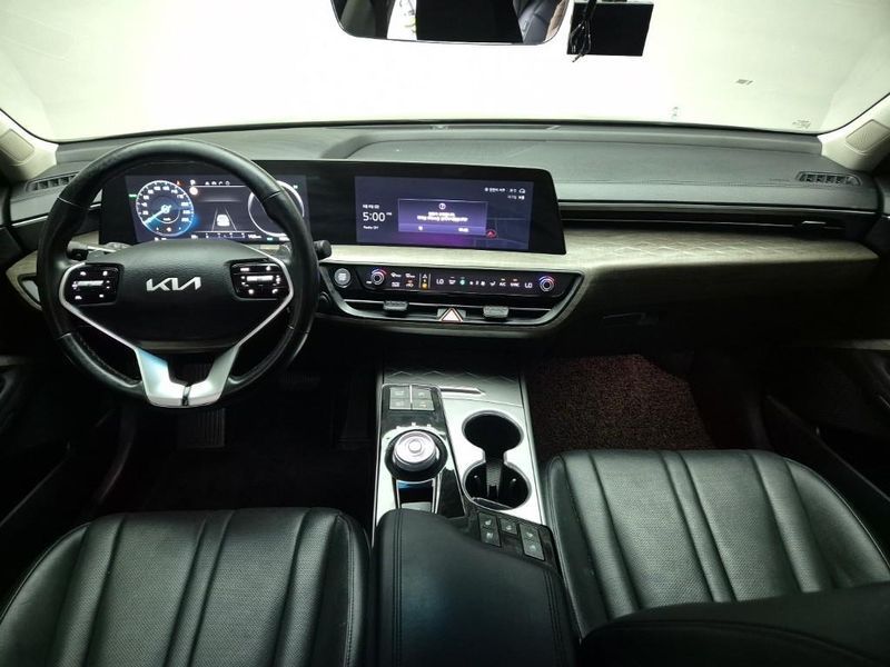 Image 7