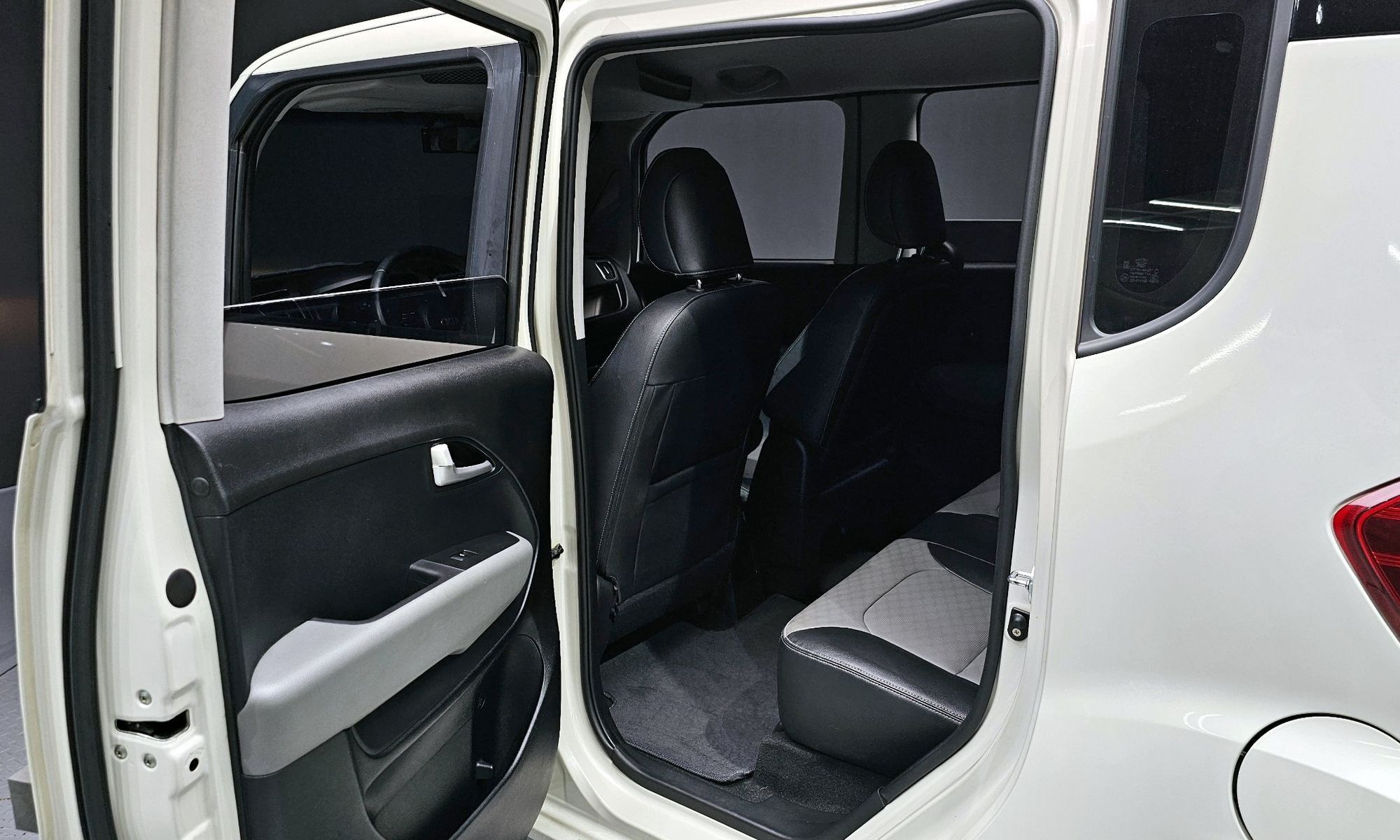 Image 11