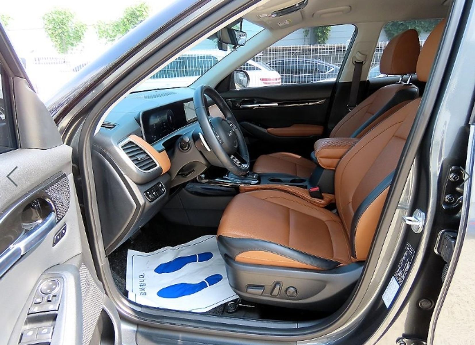 Image 4