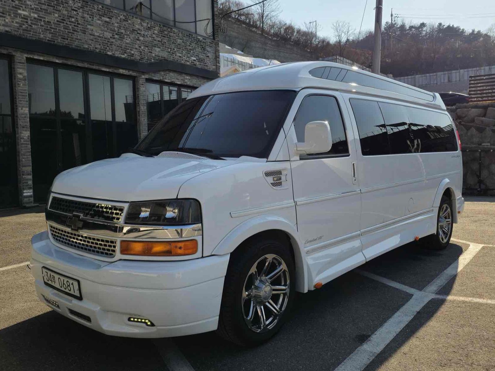 Image 0