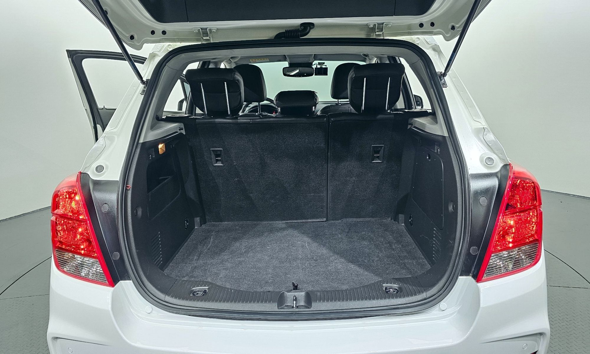 Image 19