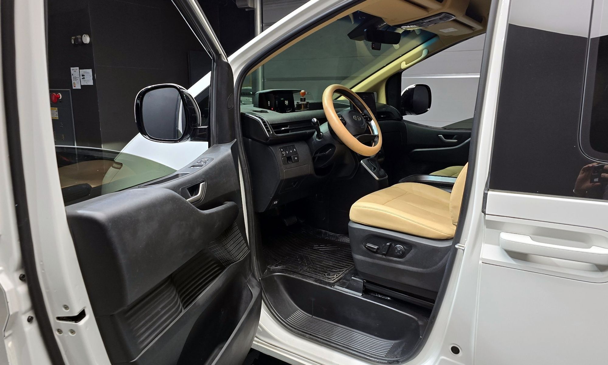Image 10