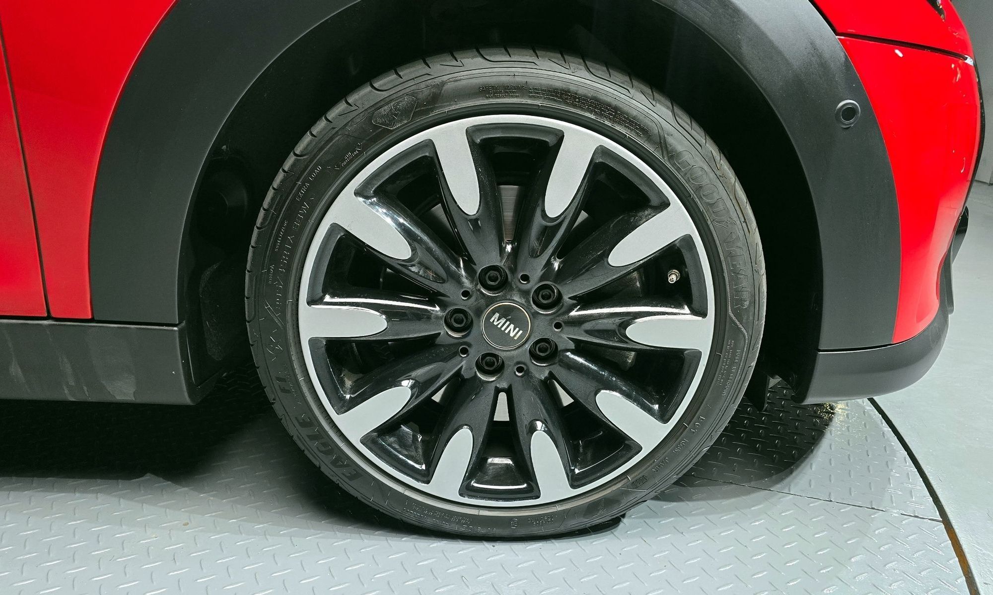 Image 4