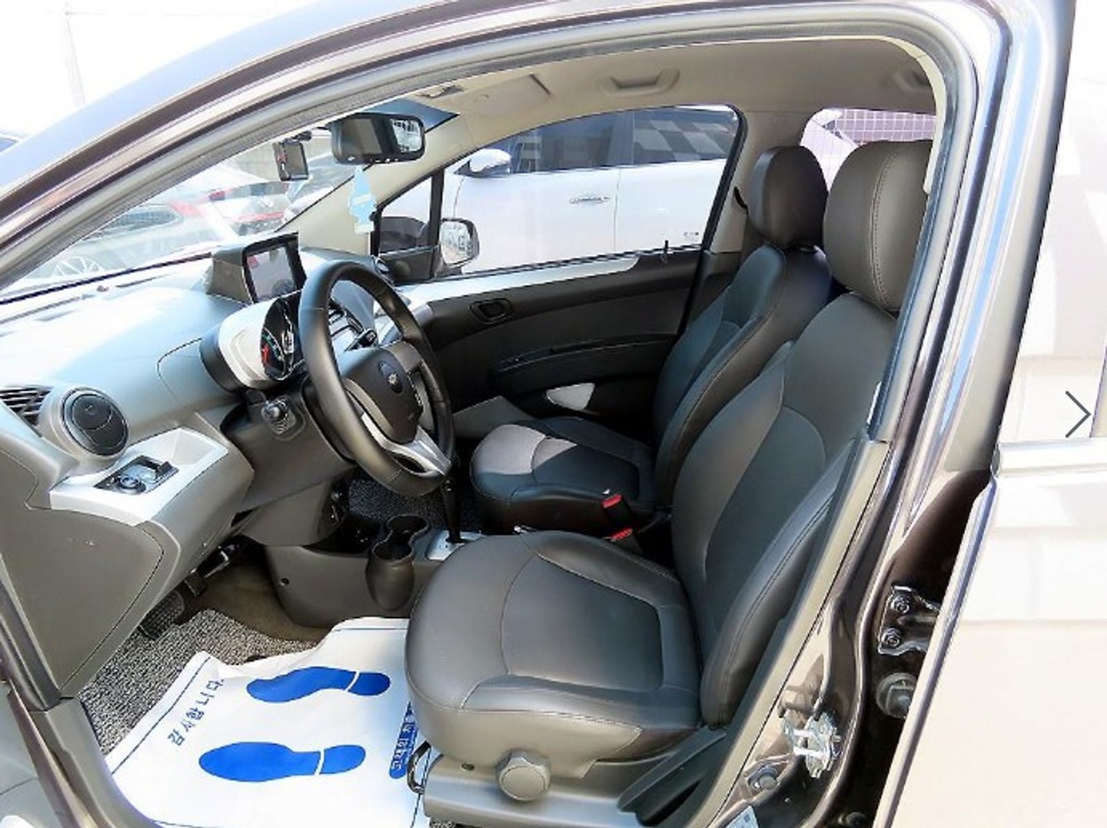 Image 4