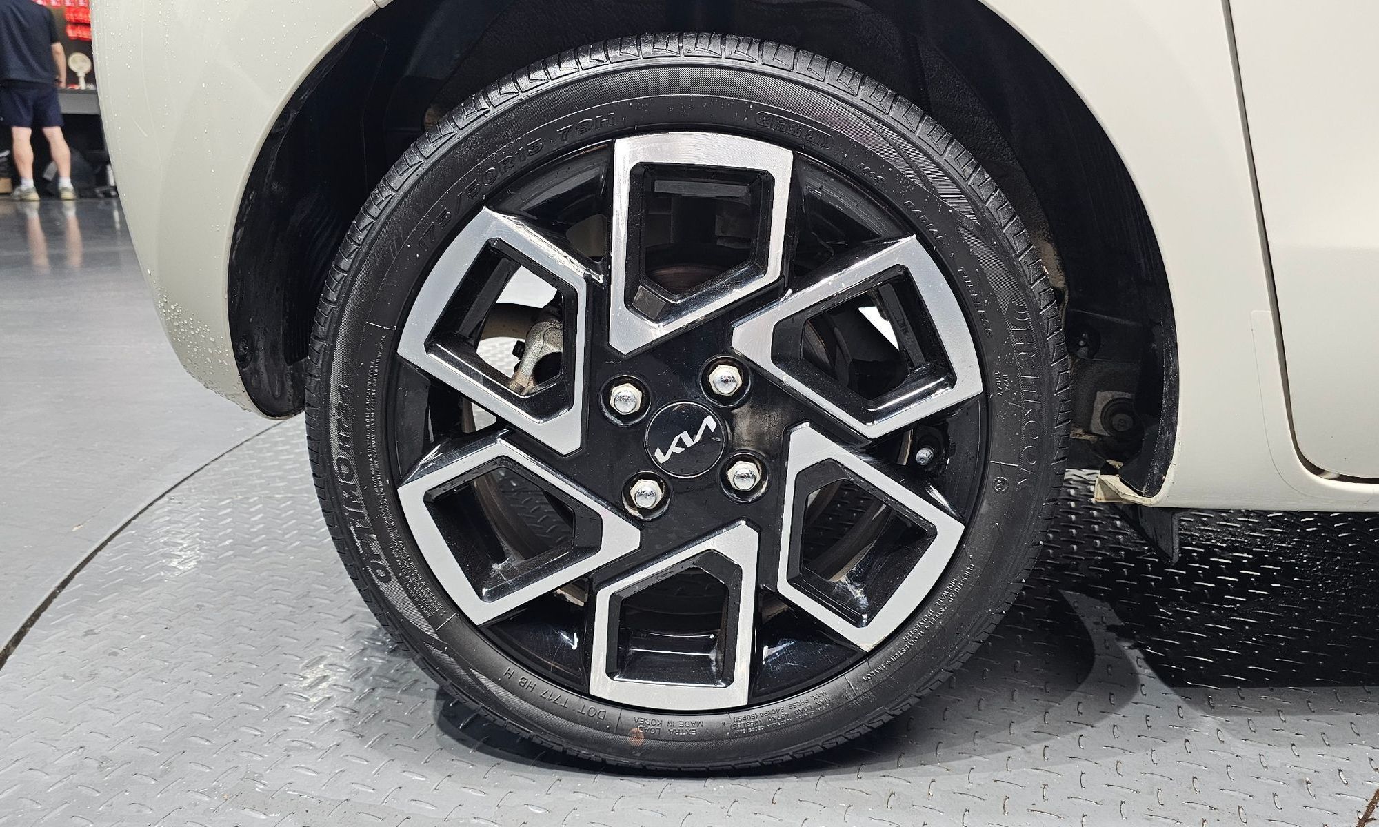 Image 4