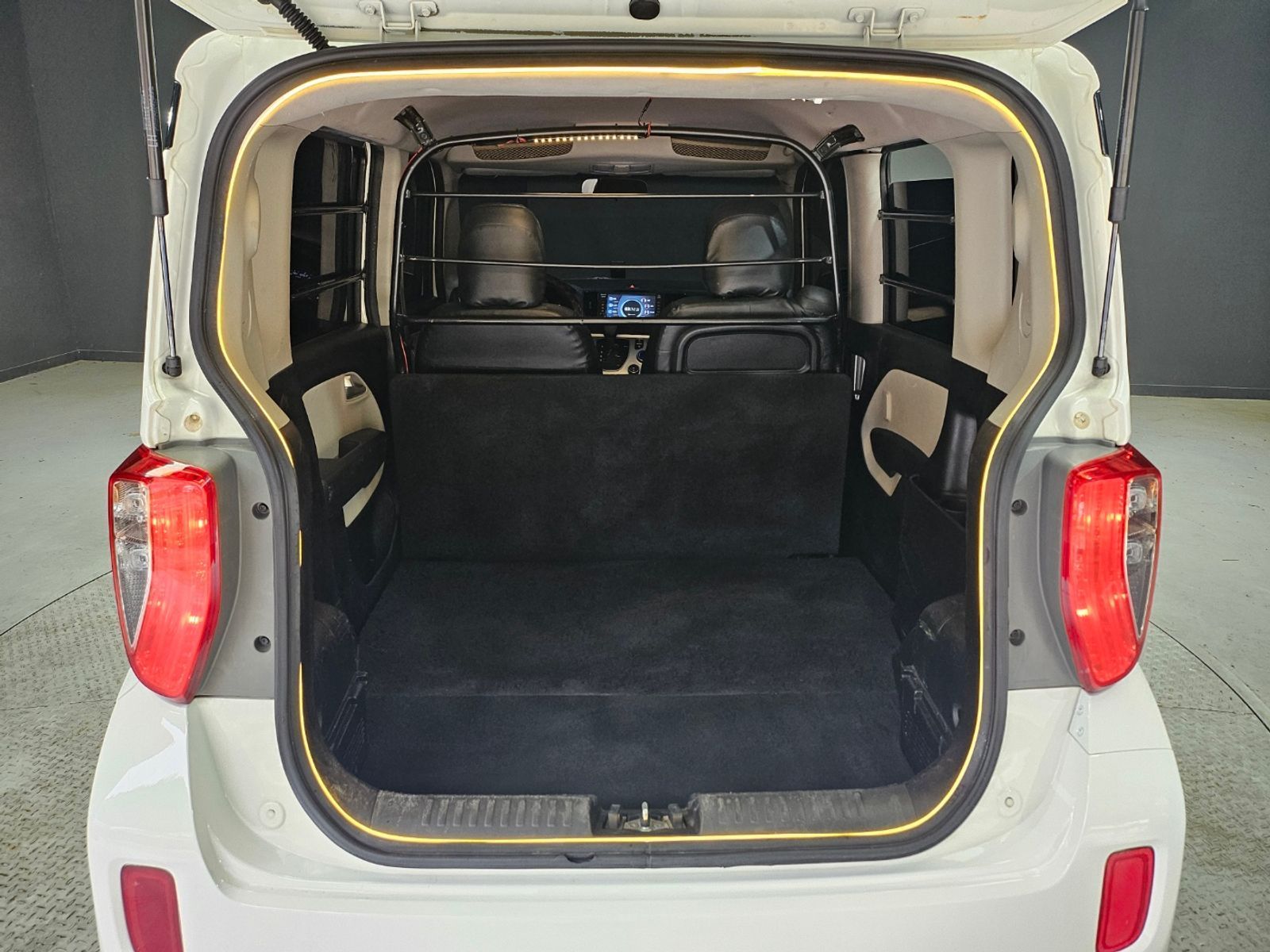 Image 12