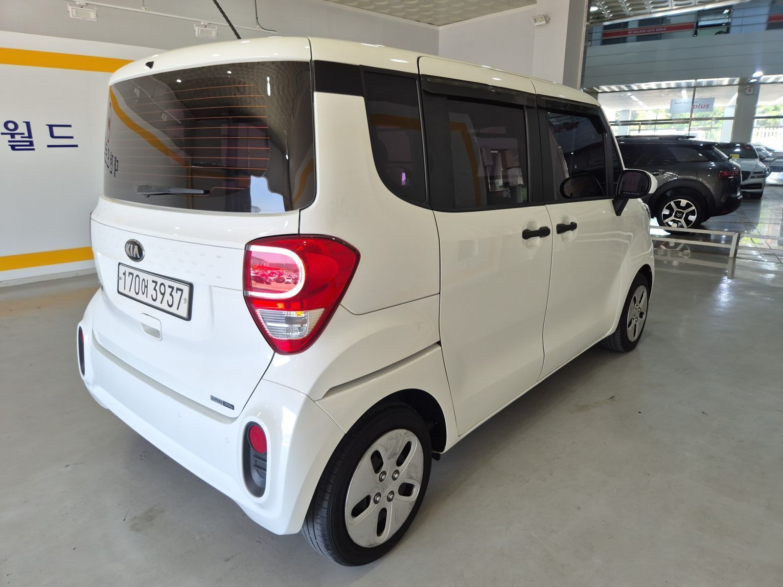 Image 4