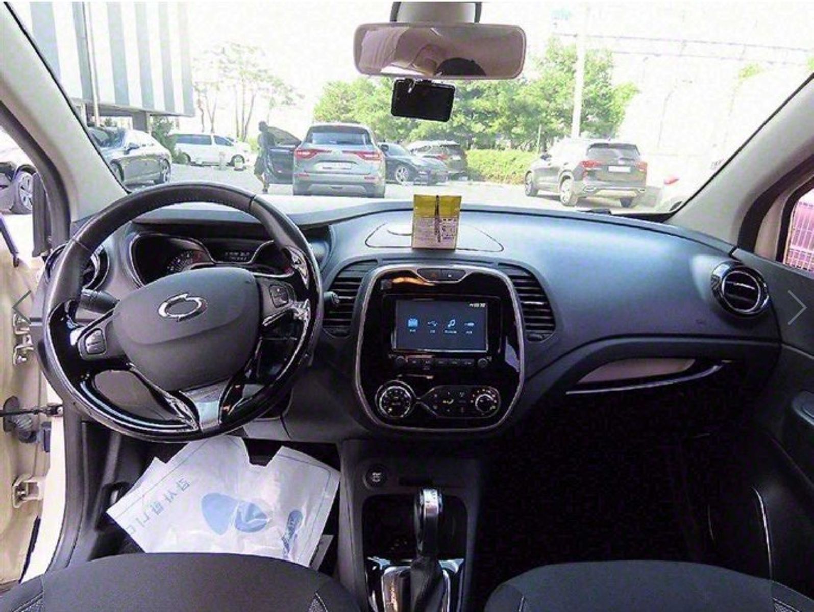 Image 0