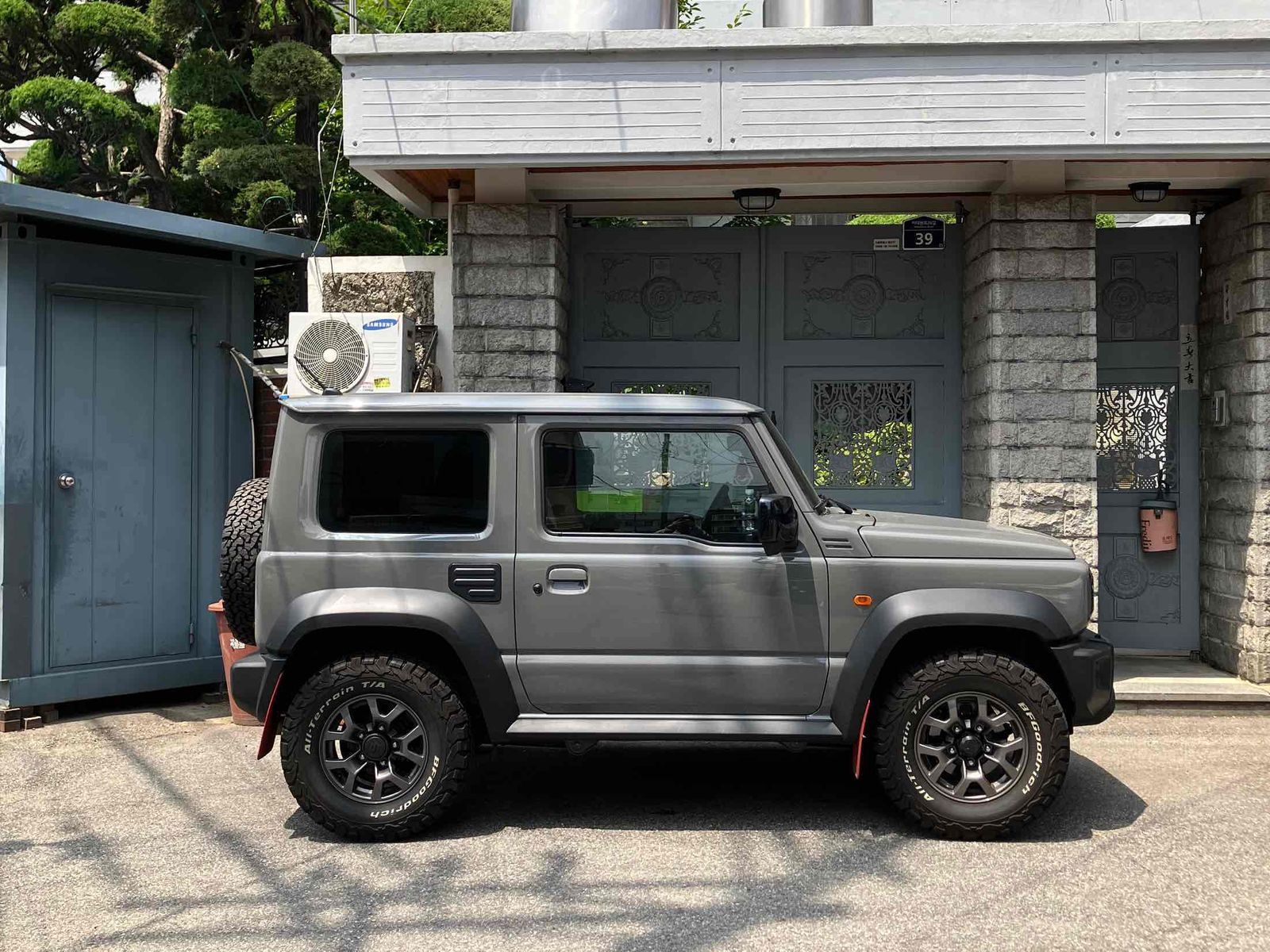 Image 4