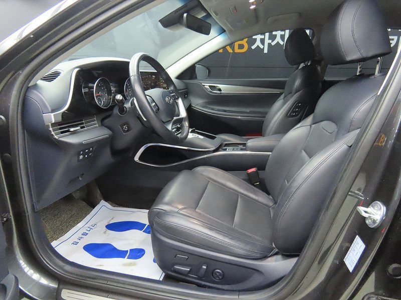 Image 4