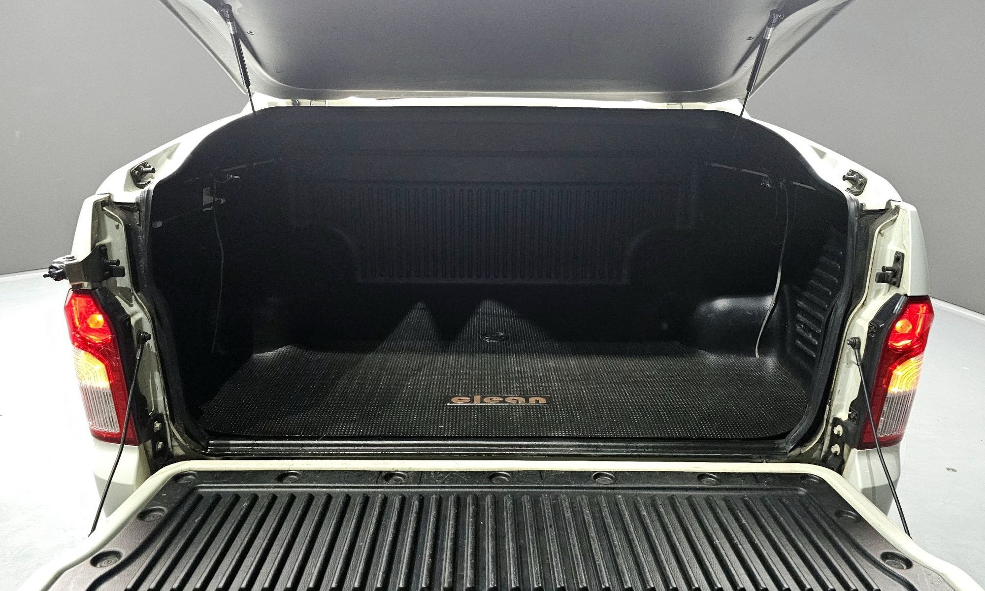 Image 19