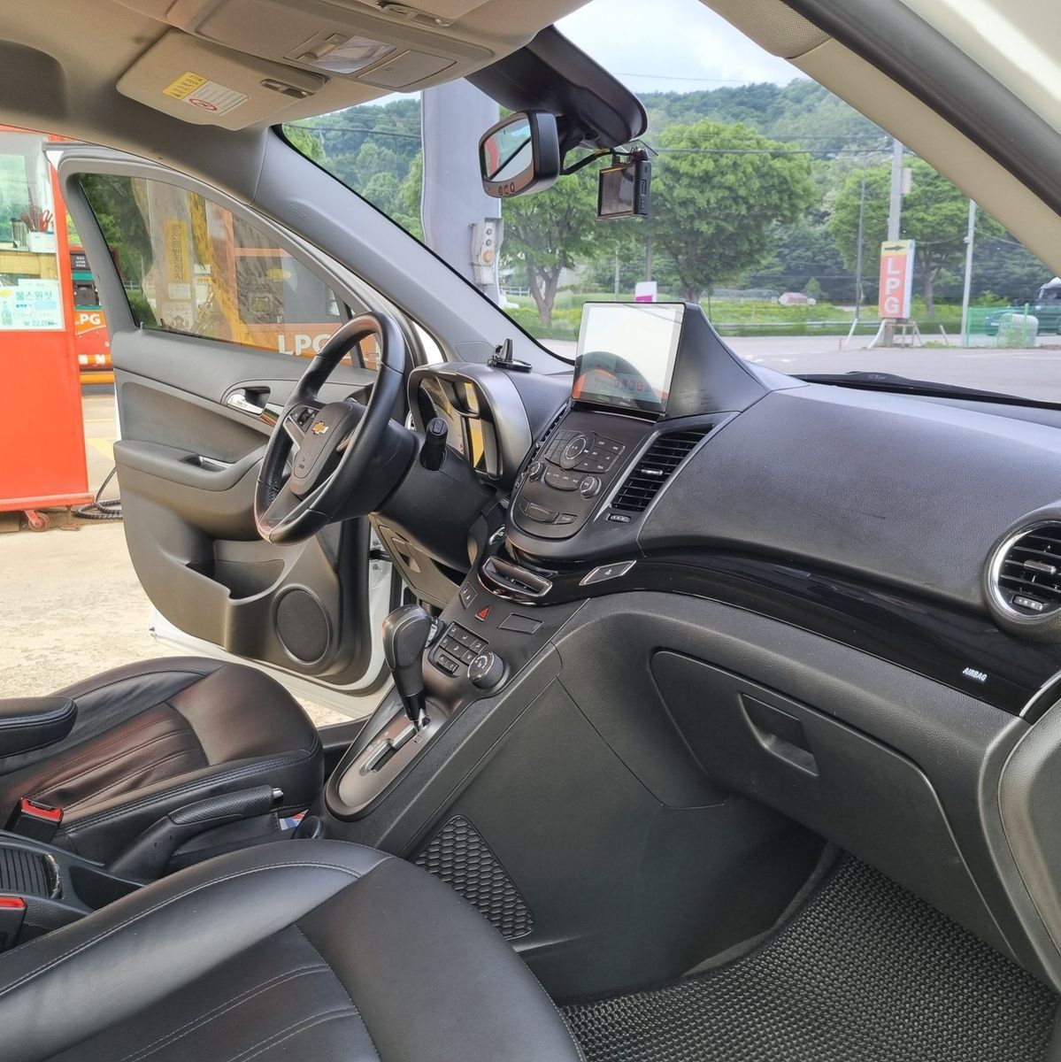 Image 12