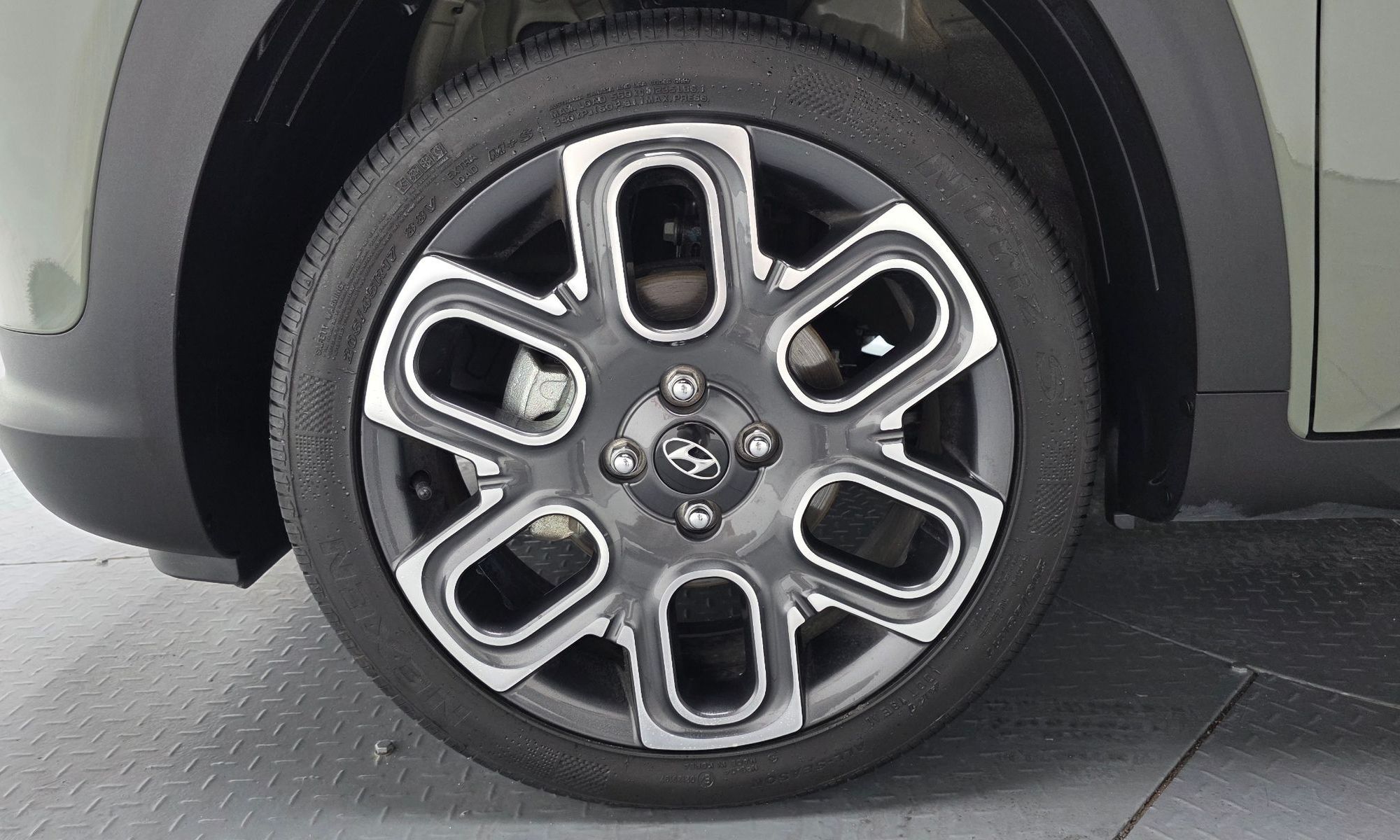 Image 4