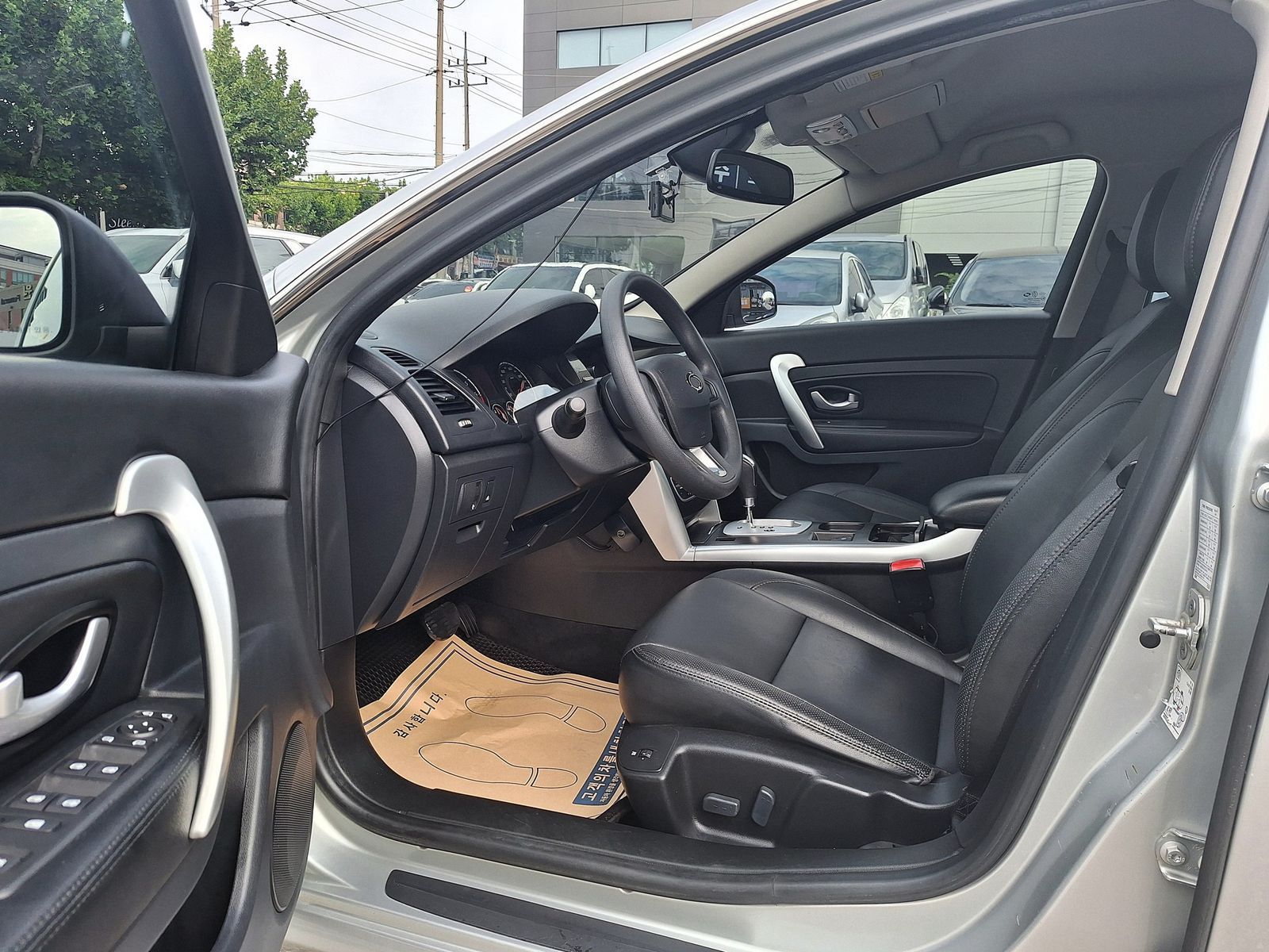 Image 7