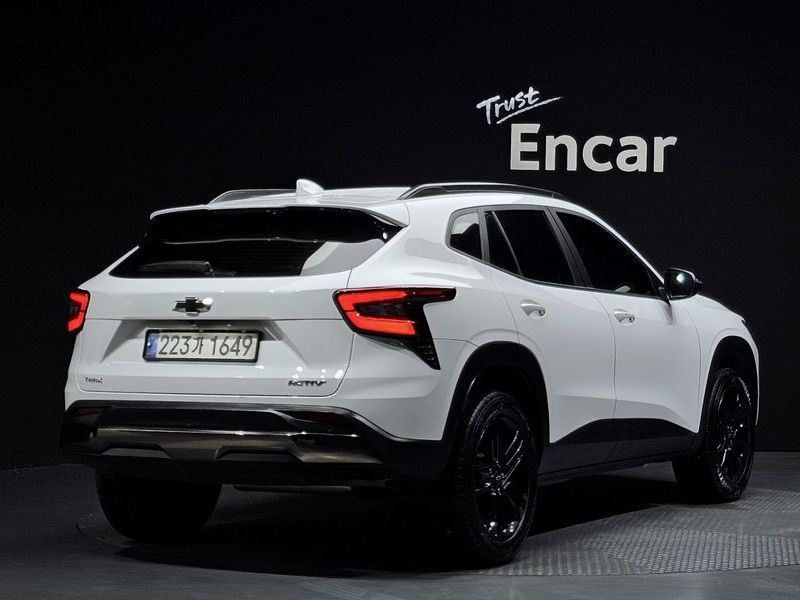 Image 0
