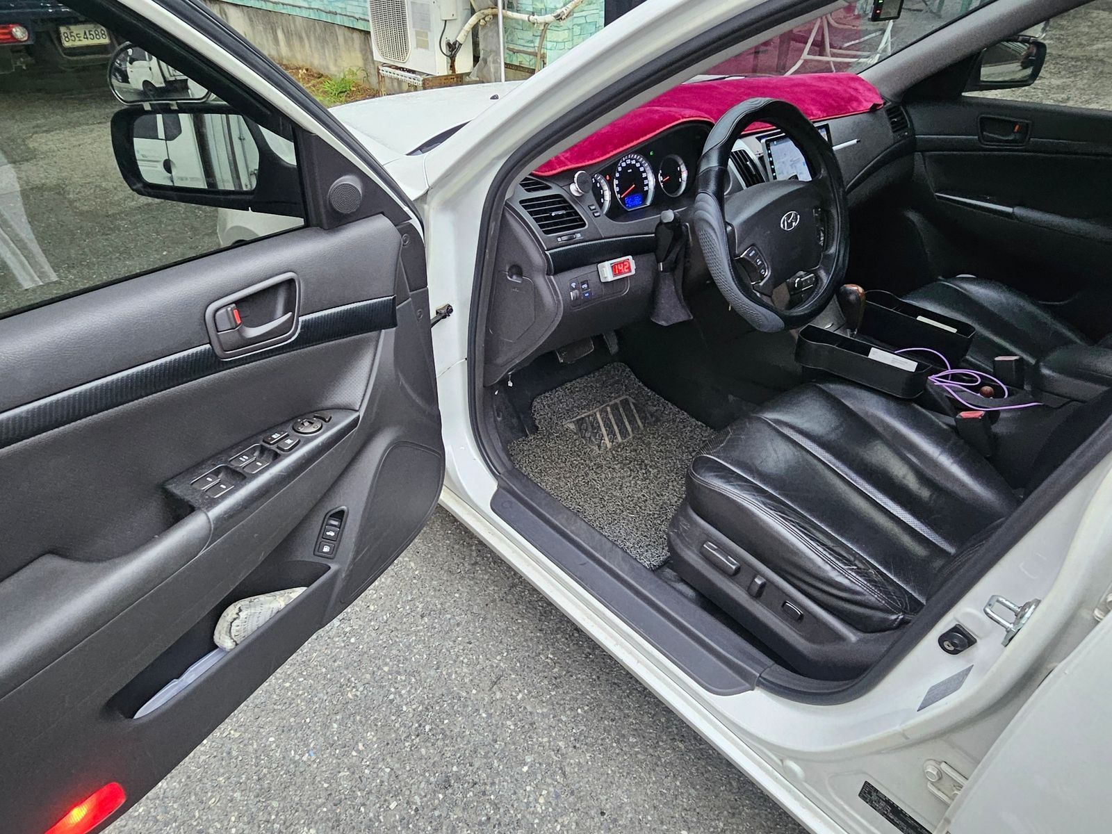 Image 7