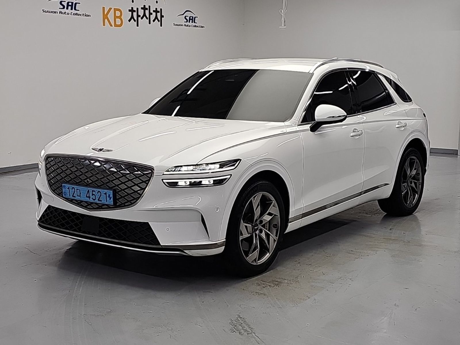 Image 0